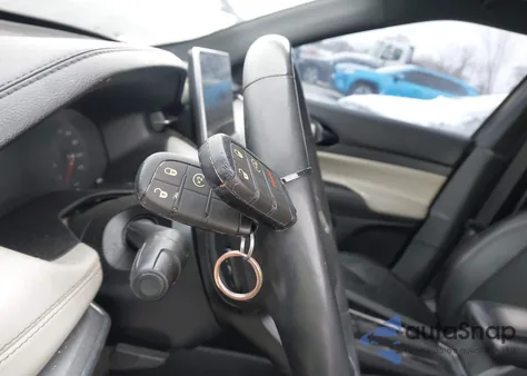 2023 Jeep Compass Limited 4X4 z USA, uszkodzony, nr VIN 3C4NJDCN6PT518824